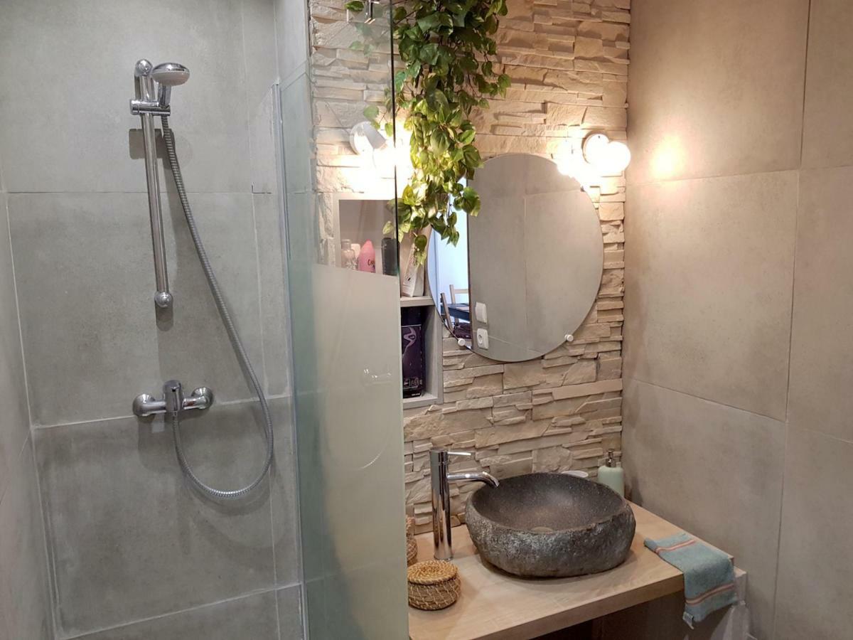 Au Petit Thai - T2 Avec Balcon - Montpellier Centre Apartament Zewnętrze zdjęcie